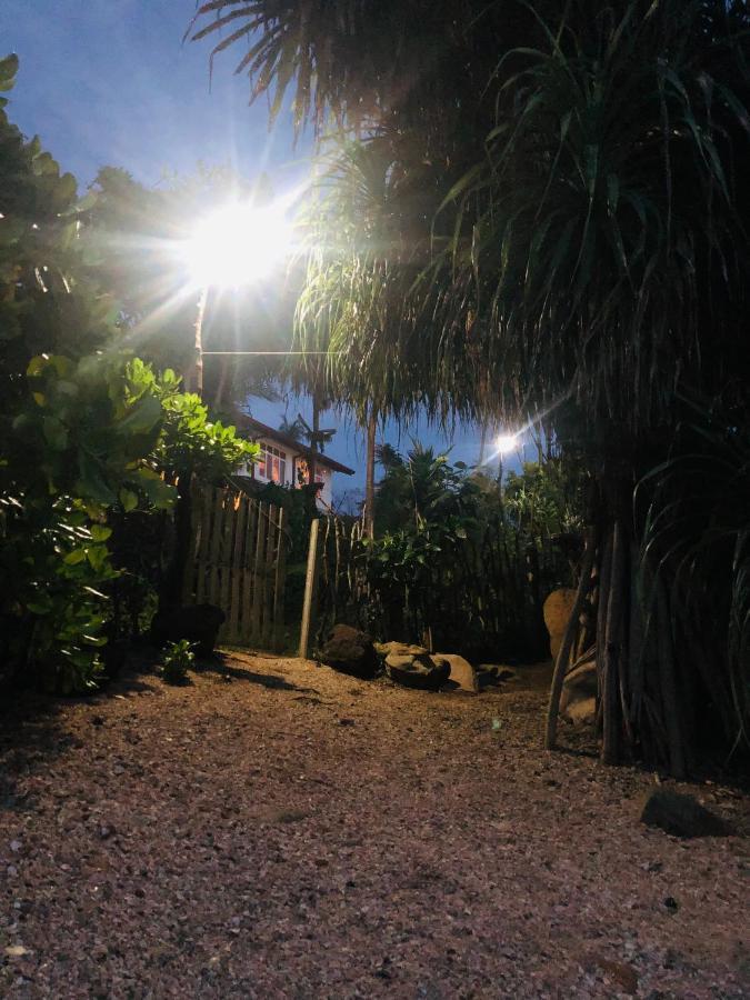Screwpine Beach Villa ディックウェラ エクステリア 写真